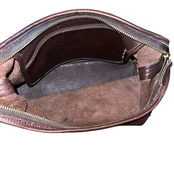 Coach Chocolate Brown Leather Vintage Shoulder Bag #9058 - Picture 4 of 10